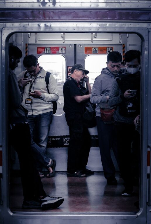 How to Maintain Healthy Phone Habits for Better Well-being